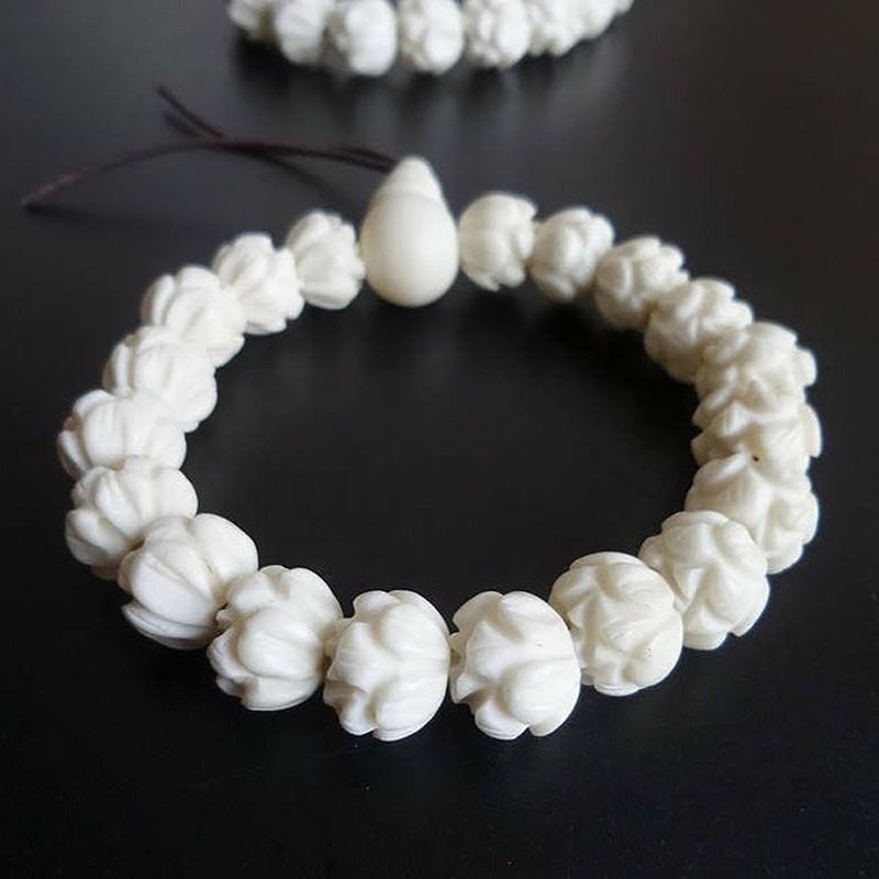 Hand Carved White Yak Bone Lotus Beaded Bracelet - Ideal Place Market