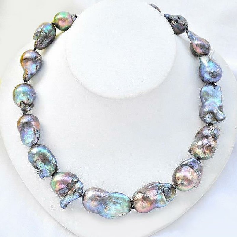 Peacock Black Keshi Pearl Necklace - Ideal Place Market